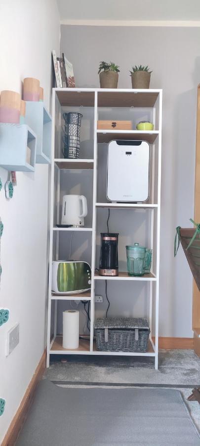 Joanna'S Studio , Key Locker By Whatsapp Own Entrance, Own Bathroom يوغال المظهر الخارجي الصورة