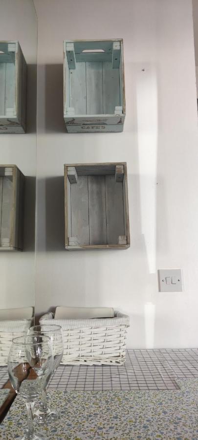 Joanna'S Studio , Key Locker By Whatsapp Own Entrance, Own Bathroom يوغال المظهر الخارجي الصورة