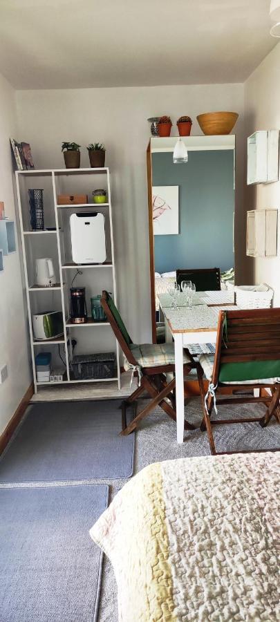Joanna'S Studio , Key Locker By Whatsapp Own Entrance, Own Bathroom يوغال المظهر الخارجي الصورة